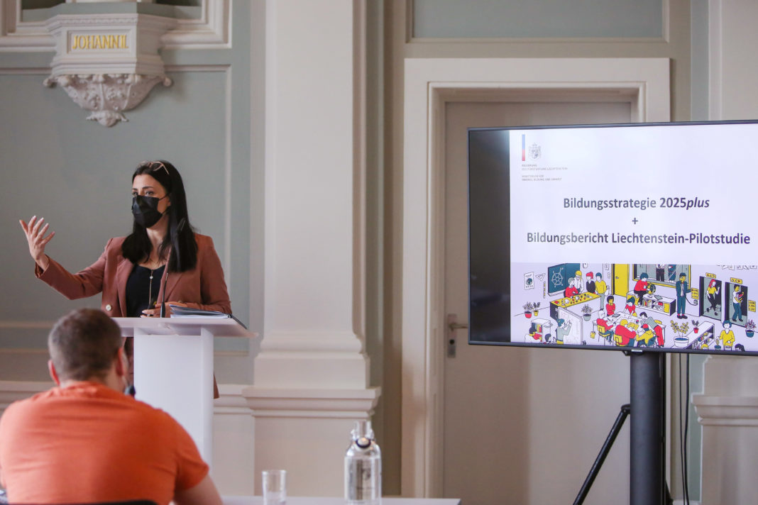 Vorstellung Bildungsstrategie und Bildungsbericht