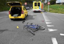 Kollision zwischen Fahrrad und Auto