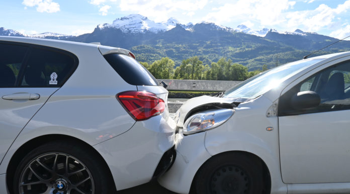 Auffahrunfall auf dem Rheindamm