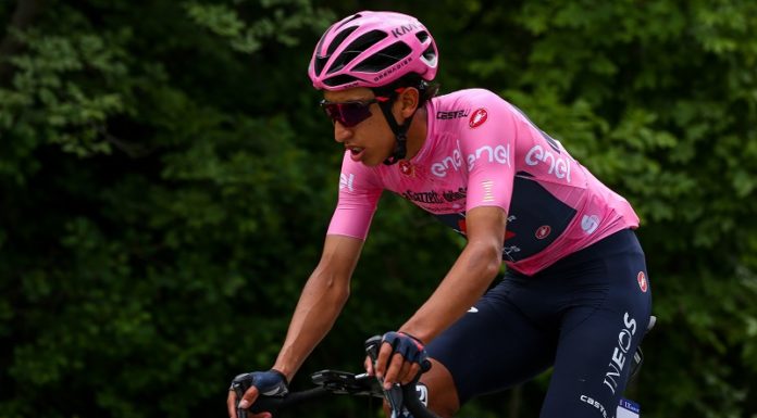 Giro: Bärenstarker Bernal gewinnt in Cortina