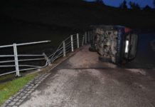 Betrunken gegen Brückengeländer geprallt