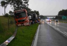 Selbstunfall eines Ausnahmetransporters