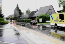 Unfall zwischen Auto und Roller