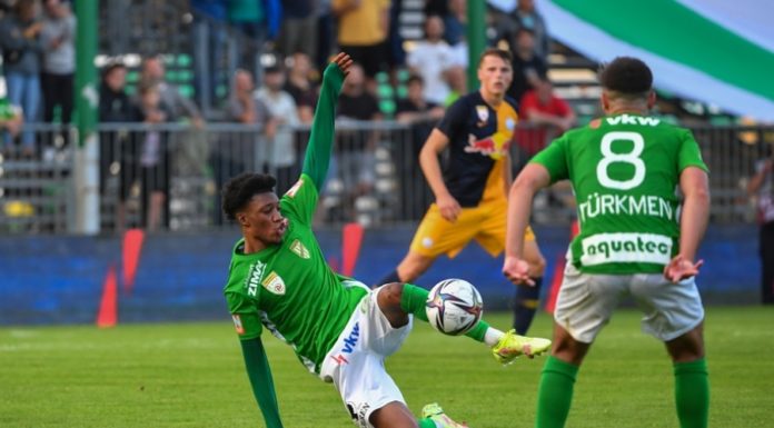 Austria Lustenau verliert, bleibt aber Tabellenführer