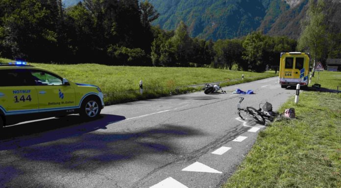 Salez: Vortrittsmissachtung durch E-Bike