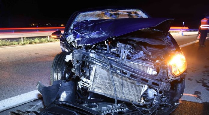 Auffahrkollision auf Autobahn forderte mehrere Verletzte