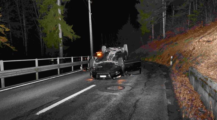 Mogelsberg: Selbstunfall – Fahrerin alkoholisiert