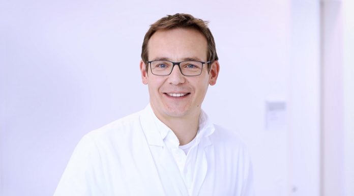 Beförderung zum stellvertretenden Chefarzt Innere Medizin