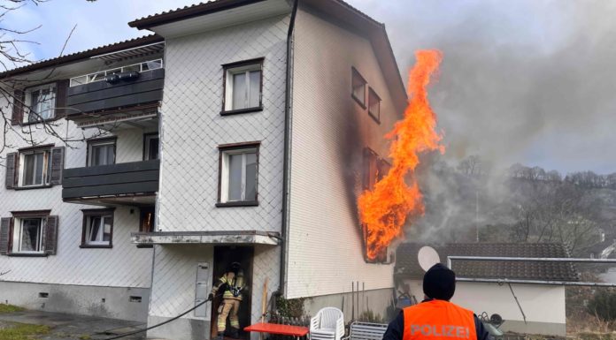 Thal: Brand in Mehrfamilienhaus
