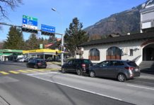 Kollision zwischen drei Personenwagen