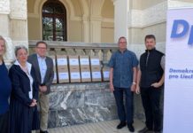 Erfolgreiche Unterschriftensammlung der DpL