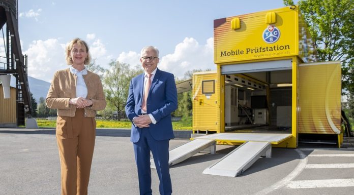 Mobile Prüfstation für Fahrzeugprüfungen des ASV