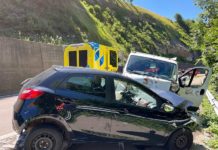 Drei Verletzte nach Frontalkollision