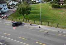 Uznach: Kollision zwischen zwei Autos