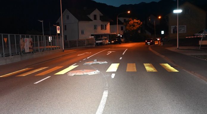 Am Steuer eingeschlagen – alkoholisiert und Selbstunfall