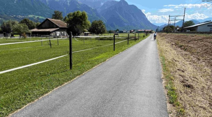 Sevelen: Velofahrer wird bewusstlos gefunden