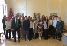 Das Liechtensteinische Gymnasium zu Besuch in der CZE