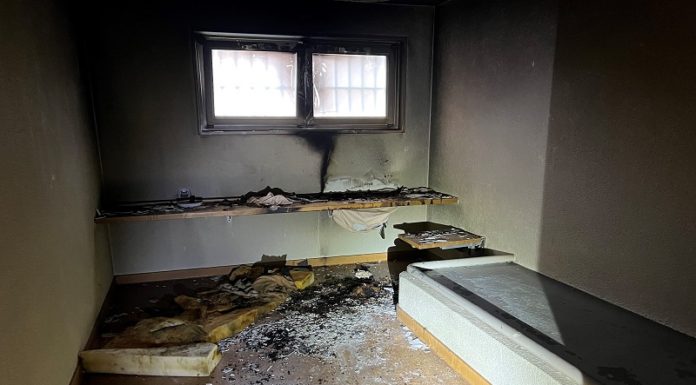 Brand in Gefängniszelle