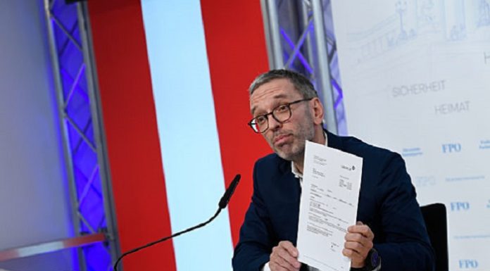 Wien: Misstrauensantrag gegen Regierung gescheitert