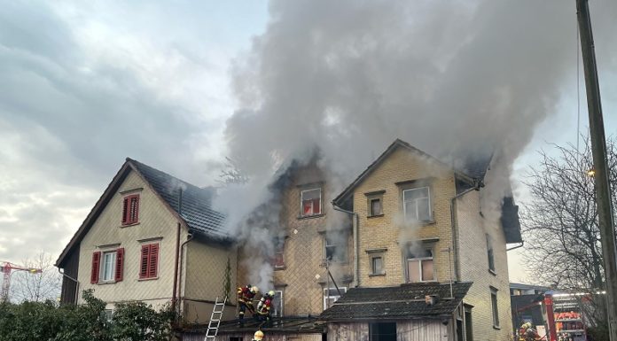 Brand in leerstehendem Haus – hoher Schaden