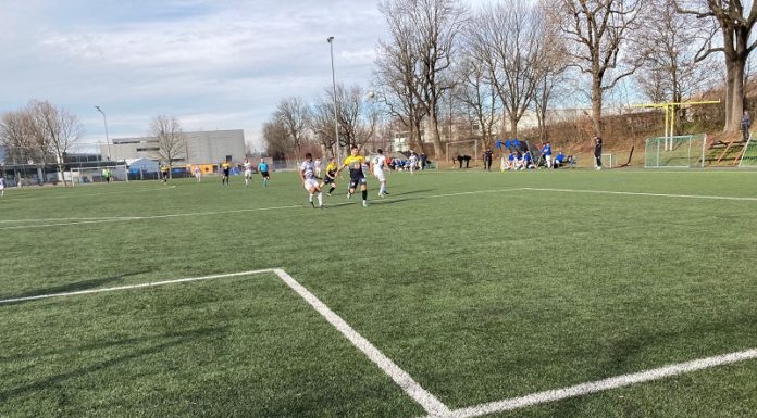 USV: Première ging daneben