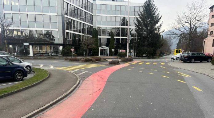 Buchs: Fussgängerin wird von Auto angefahren