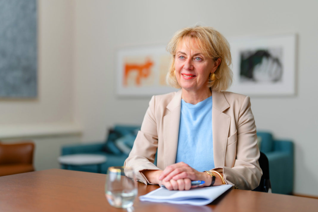 Portraits_Graziella_Marok_Wachter_2022_YZ_19