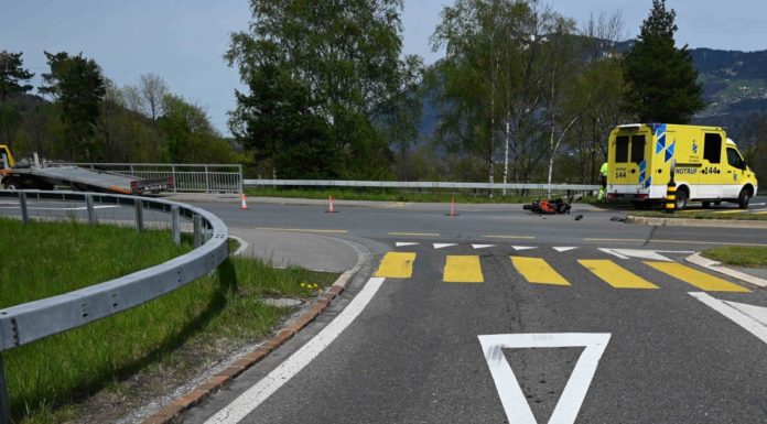 Trübbach: Verkehrsunfall auf Rheinbrücke