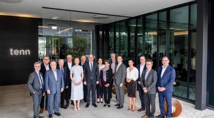 Treffen der Regierung mit den ehemaligen Regierungsmitgliedern