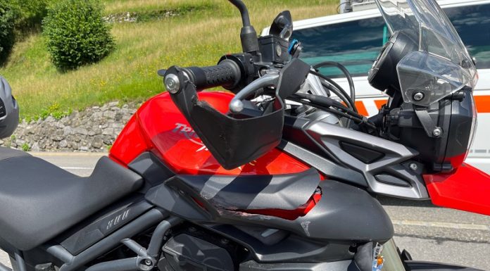 Mit Motorrad verunfallt und verletzt