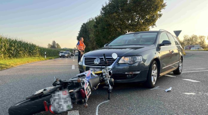 Diepoldsau: Unfall zwischen Auto und Motorrad