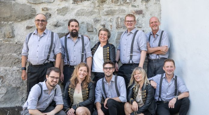 «the friends» are back on stage