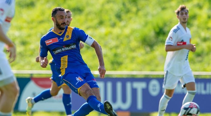 VIER MINUTEN NICHT AUFGEPASST