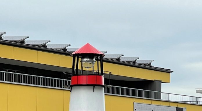 Leuchtturm in Nendeln bei der Kunstschule