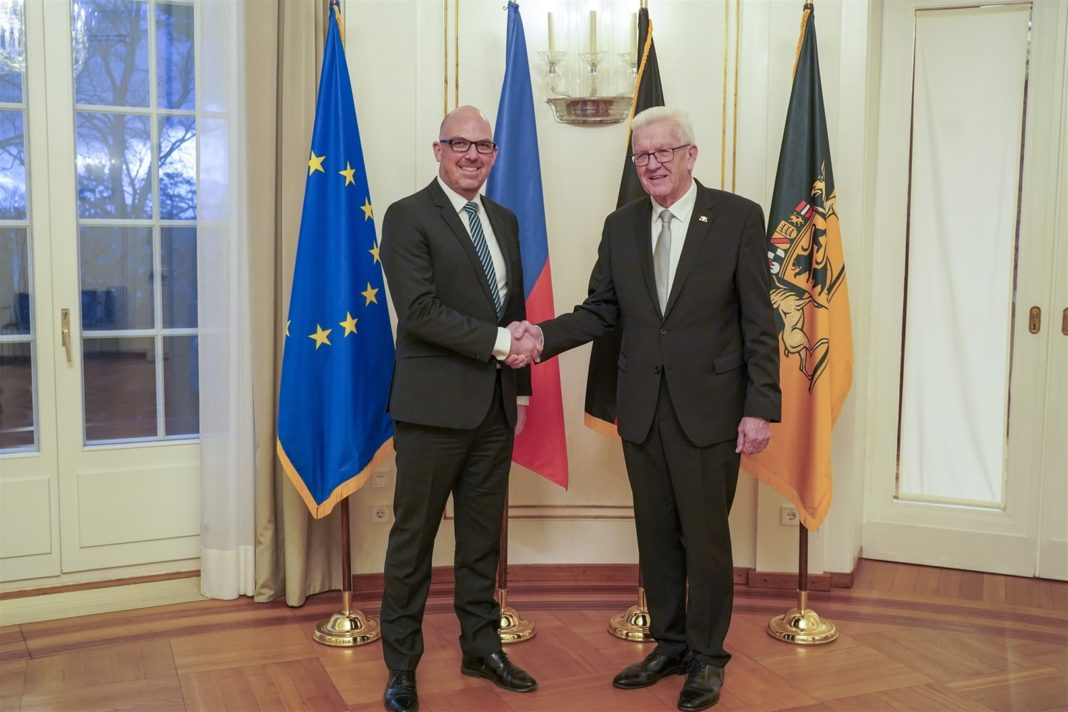 20240126-fotos-risch-kretschmann-begruessung
