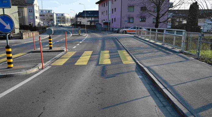 Buchs: Unfall zwischen Auto und Mann auf E-Bike