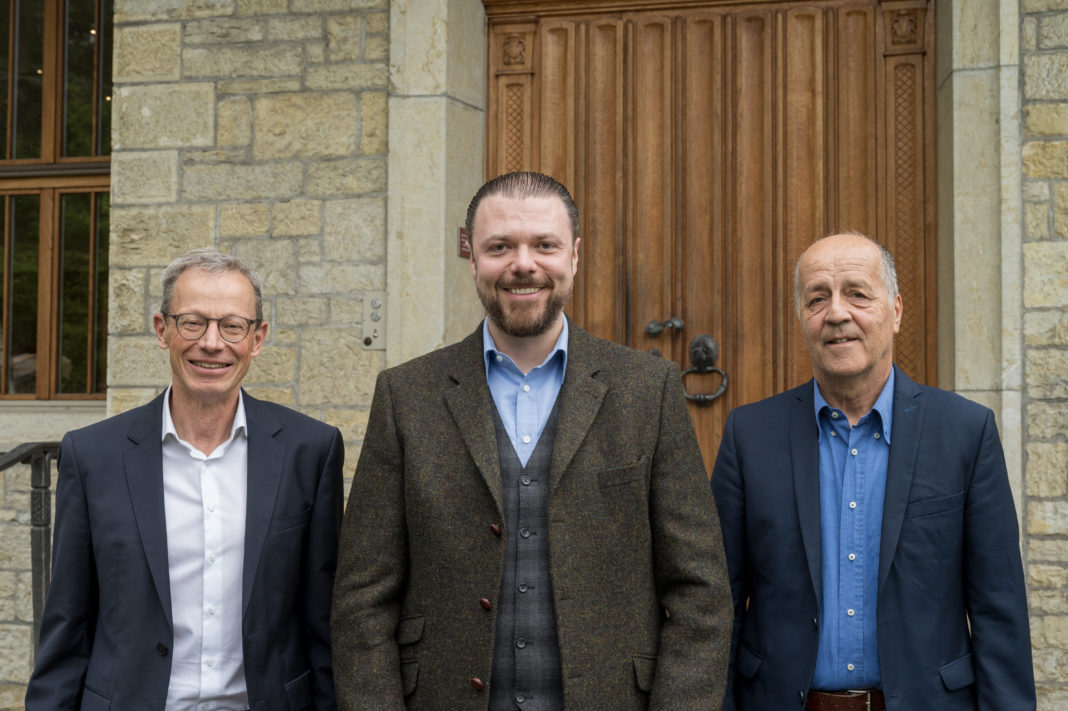 2024_05_28 Daniel Quaderer - Emanuel Schädler - Helmut Konrad - Vor Hauptgebäude Stein Egerta