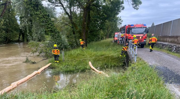 St. Margrethen: Ölige Flüssigkeit in Gewässern