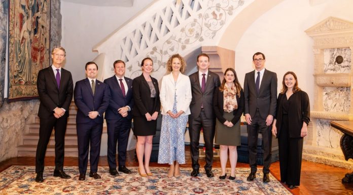Besuch von leitenden Mitarbeitenden des US-Senats in Liechtenstein
