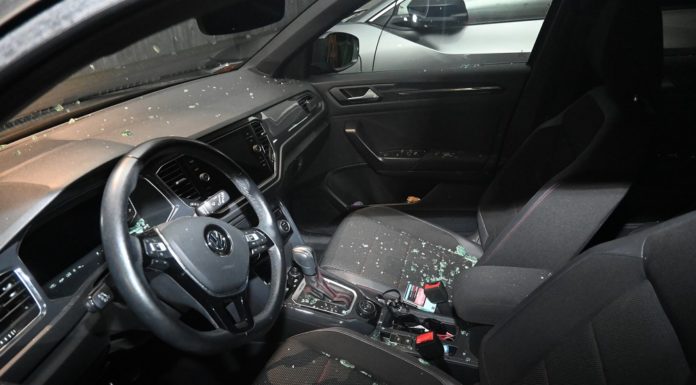 Geldbörsen aus Auto entwendet
