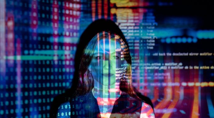 Foto von ThisIsEngineering: https://www.pexels.com/de-de/foto/code-uber-frau-projiziert-3861969/