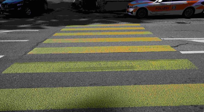 Buchs: Unfall zwischen Fussgängerin und Auto