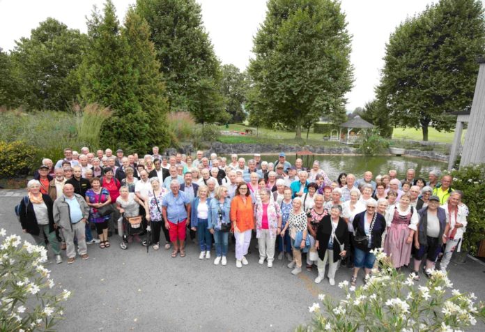 Gruppenfoto des Seniorenausfluges (003)