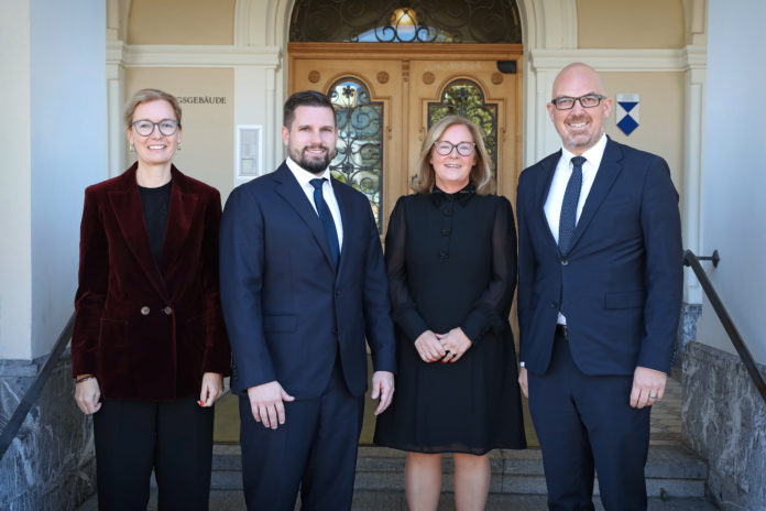 Vereidigung Bürgermeister und Vize-Bürgermeisterin der Gemei