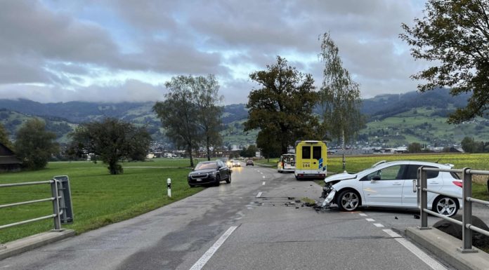 Altstätten: Unfall zwischen zwei Autos