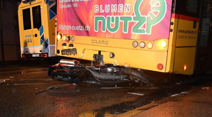 Schwerverletzter bei Verkehrsunfall