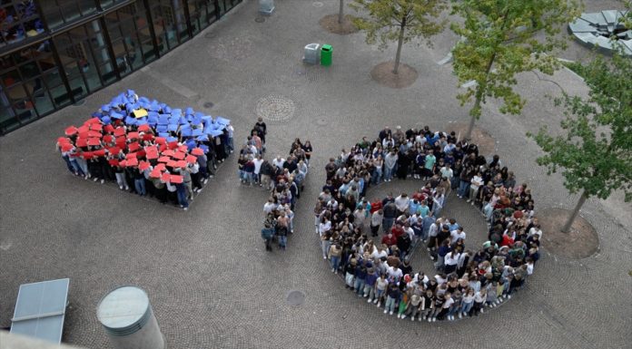Für den Frieden Stampfen – Stomping for Peace