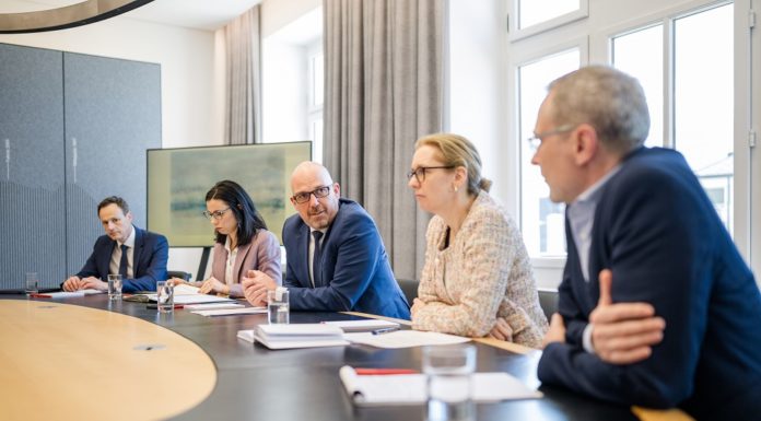 Regierung setzt Task Force zu US-Zöllen ein