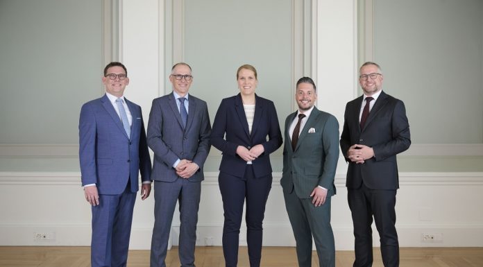 Regierung ernennt Generalsekretäre und persönliche Mitarbeiter