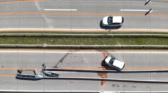 Fahrunfähig verunfallt und geflüchtet